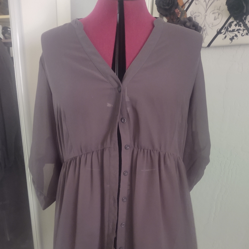 Sheer hi-lo button down baby doll top